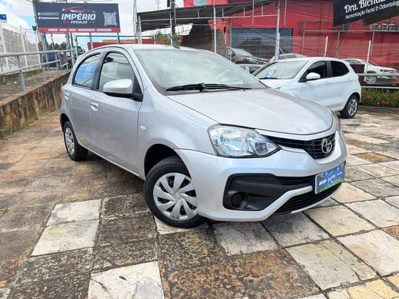 TOYOTA ETIOS 1.5 XS 16V FLEX 4P MANUAL TOYOTA ETIOS 1.5 XS 16V FLEX 4P MANUAL